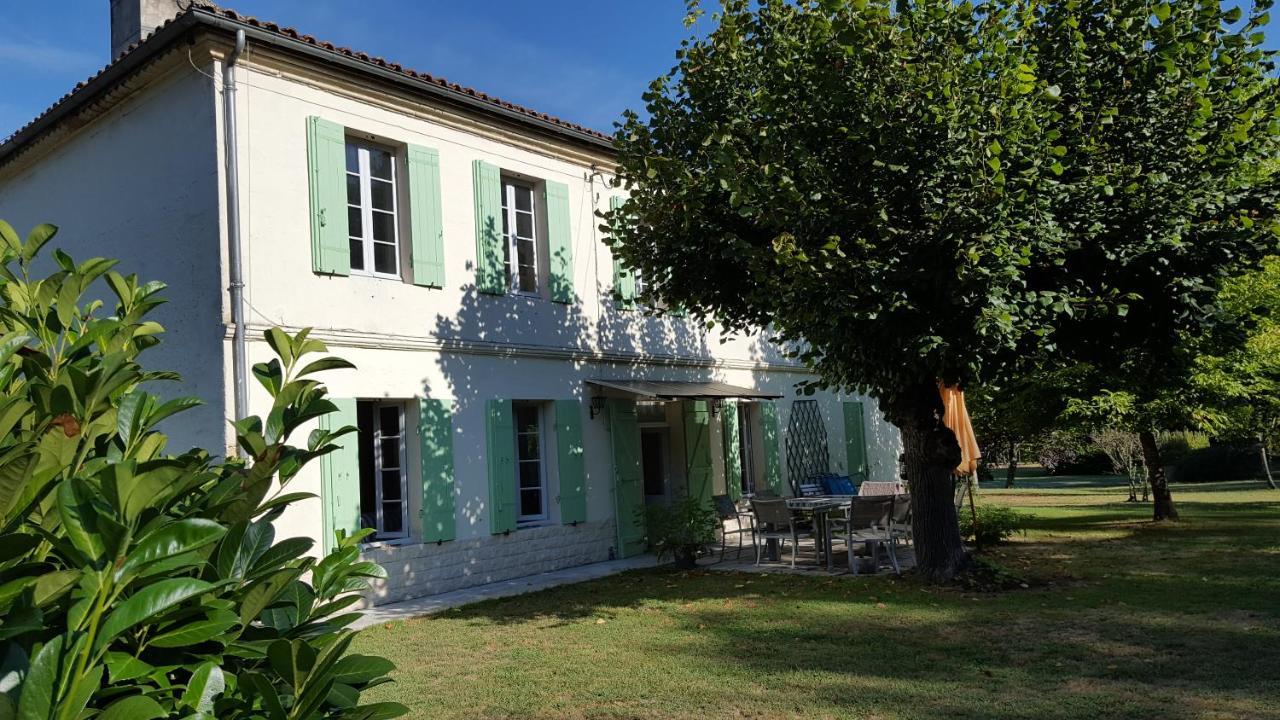 Chez Alexandra Bed & Breakfast Louchats Exterior foto