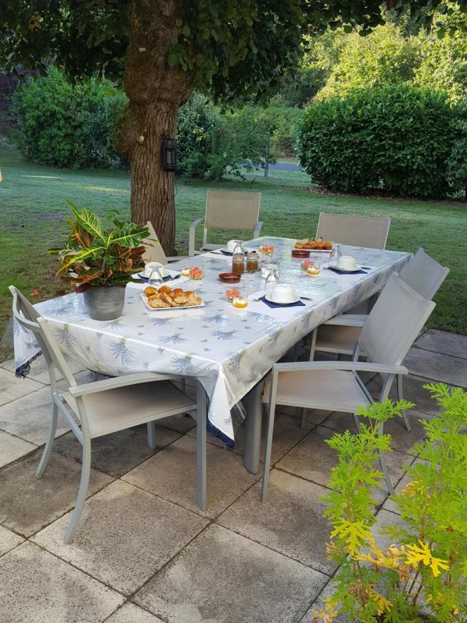 Chez Alexandra Bed & Breakfast Louchats Exterior foto