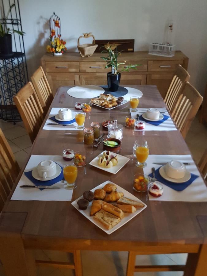 Chez Alexandra Bed & Breakfast Louchats Exterior foto