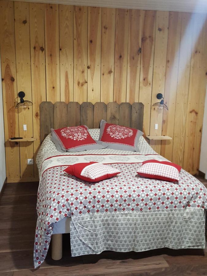 Chez Alexandra Bed & Breakfast Louchats Exterior foto